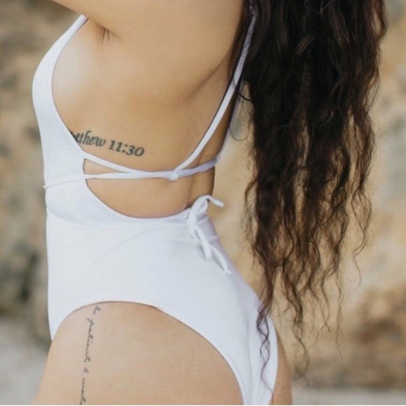 NWT Revolve Jous de Sable Amber One Piece, size XS - Picture 4 of 8